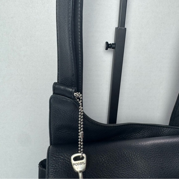 FOSSIL Black Pebbled Leather and Nylon Sling Crossbody Bag with Organizer Pocket - Picture 5 of 16